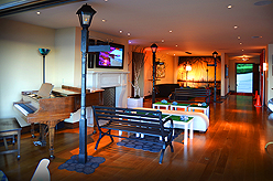 DANCING IN THE STREETS